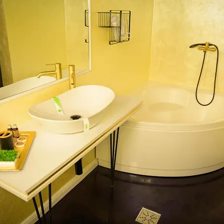 Boutique18plus - Adults Only בית הארחה Năvodari
