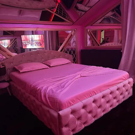 Boutique18plus - Adults Only 3* Năvodari