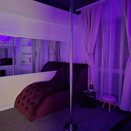 Boutique18plus - Adults Only בית הארחה Năvodari