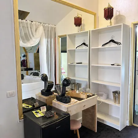 Boutique18plus - Adults Only 3*