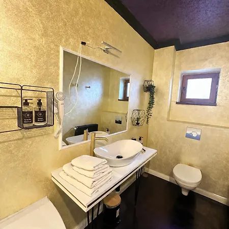 Boutique18plus - Adults Only 3*